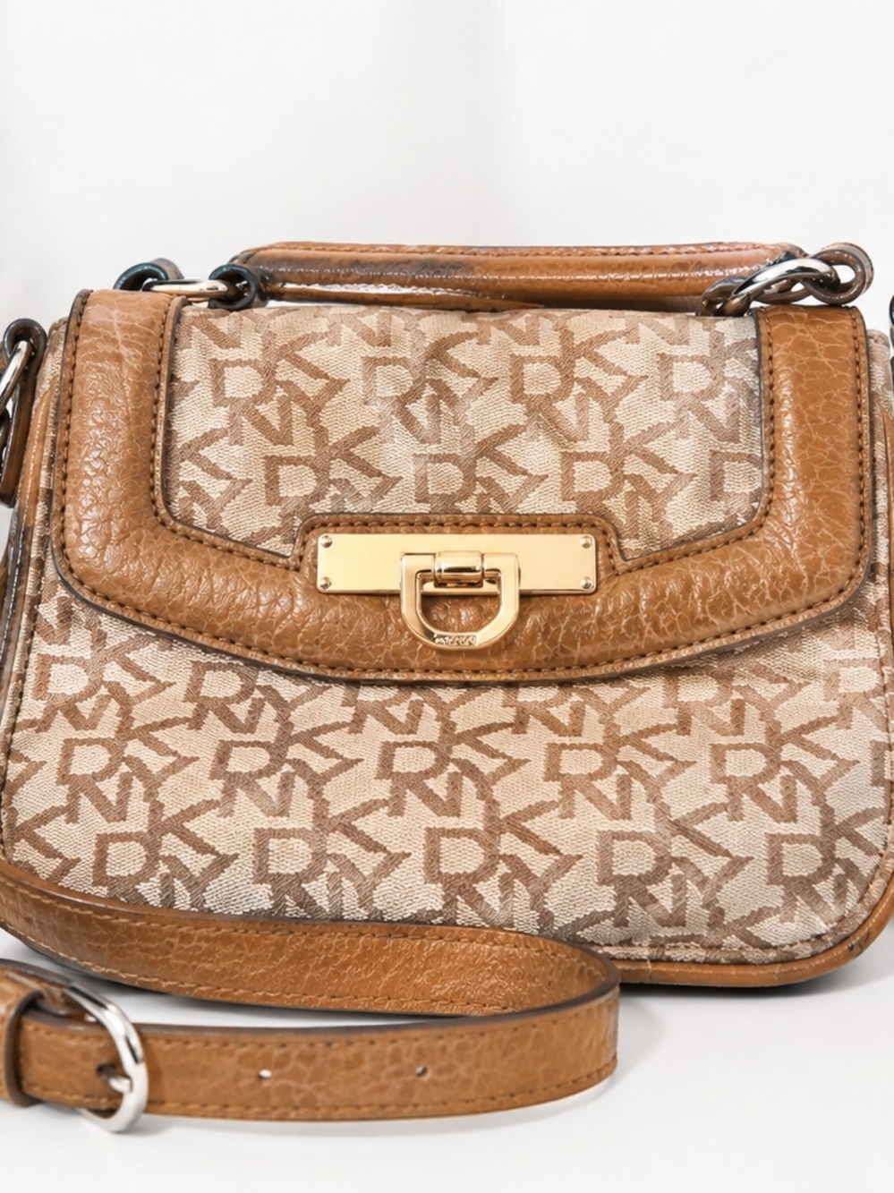 DKNY Monogram Crossbody Satchel Bag 🤎 Y2K Tan Logo Purse Gold Hardware